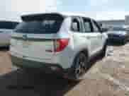 2021 Honda Passport Sport z VIN 5FNYF7H25MB000793, wystawiony jako IAAI lot #41350844 z przebiegiem 54 958 mil mil oraz . Historia ofert i sprzedaży dostępna na DreamBid. Obrazek 4.