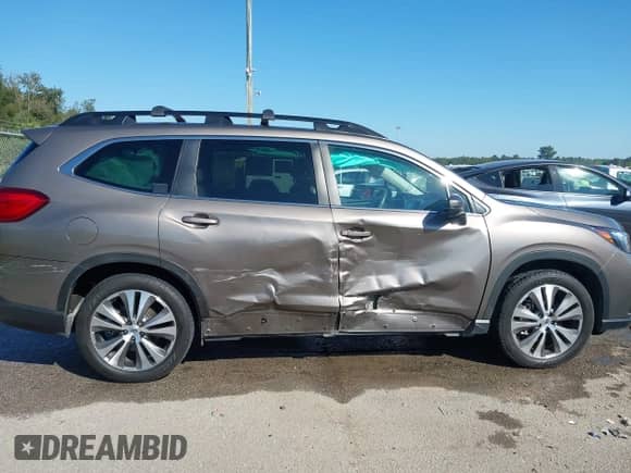 2021 Subaru Ascent Limited z VIN 4S4WMALD1M3442112, wystawiony jako IAAI lot #43413852 z przebiegiem 66 977 mil mil oraz . Historia ofert i sprzedaży dostępna na DreamBid. Obrazek 13.