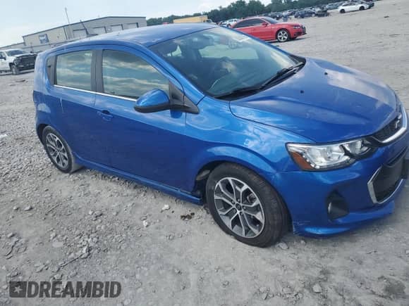 2019 Chevrolet Sonic LT z VIN 1G1JD6SB8K4115993, wystawiony jako Copart lot #63500795 z przebiegiem 38 545 mil mil oraz Szkoda całkowita • Salvage title. Historia ofert i sprzedaży dostępna na DreamBid. Obrazek 4.