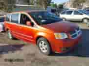 2008 Dodge Grand Caravan SXT z VIN 2D8HN54P18R686433, wystawiony jako IAAI lot #43539314 z przebiegiem 270 483 mil mil oraz . Historia ofert i sprzedaży dostępna na DreamBid. Obrazek 1.