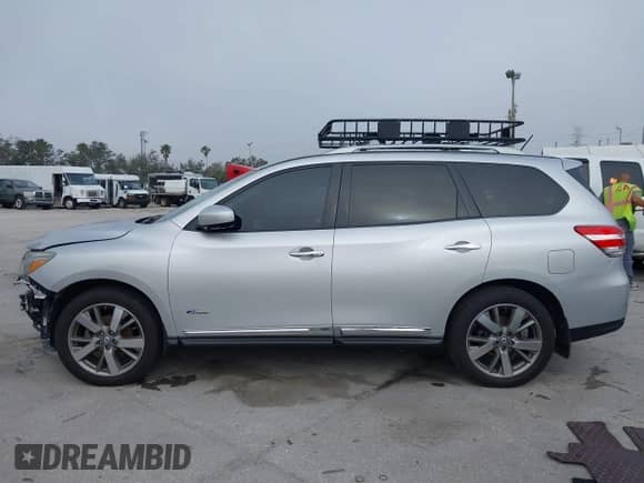 2014 Nissan Pathfinder Platinum Hybrid with VIN 5N1CR2MM5EC643103, listed as a IAAI auction lot 41243310 with 90,162 mi miles and . Bid and sale history available at DreamBid. Image 15.