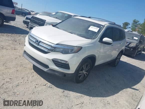 2017 Honda Pilot EX-L z VIN 5FNYF5H84HB035226, wystawiony jako IAAI lot #43179518 z przebiegiem 70 662 mil mil oraz . Historia ofert i sprzedaży dostępna na DreamBid. Obrazek 18.