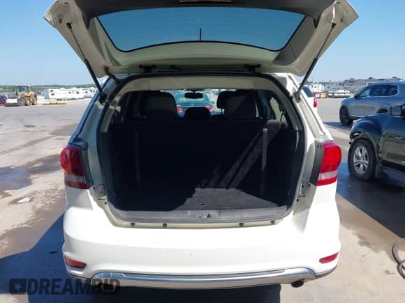 2016 Dodge Journey Crossroad with VIN 3C4PDDGG8GT113060, listed as a IAAI auction lot 43043593 with 110,721 mi miles and . Bid and sale history available at DreamBid. Image 17.