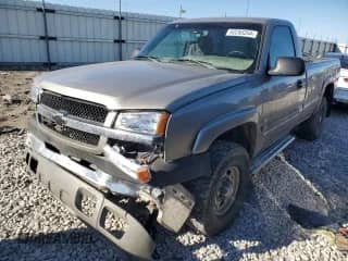 2003 Chevrolet Silverado 2500HD Work Truck с VIN 1GCHK24U73E316217, выставлен на аукционе Copart как лот 82283244 с пробегом 216 131 миль миль и Списание • Salvage title. История ставок и продаж доступна на DreamBid. Изображение 1.