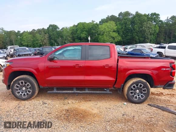 2024 Chevrolet Colorado 4WD LT с VIN 1GCPTCEK9R1130349, выставлен на аукционе IAAI как лот 42300063 с пробегом 15 920 миль миль и . История ставок и продаж доступна на DreamBid. Изображение 14.