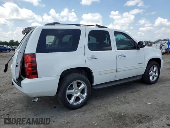 2014 Chevrolet Tahoe LT z VIN 1GNSKBE0XER102407, wystawiony jako Copart lot #66277055 z przebiegiem 149 652 mil mil oraz Szkoda całkowita • Salvage title. Historia ofert i sprzedaży dostępna na DreamBid. Obrazek 3.