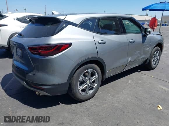 2023 Chevrolet Blazer LT with VIN 3GNKBCR48PS157862, listed as a IAAI auction lot 42893084 with 23,688 mi miles and . Bid and sale history available at DreamBid. Image 4.