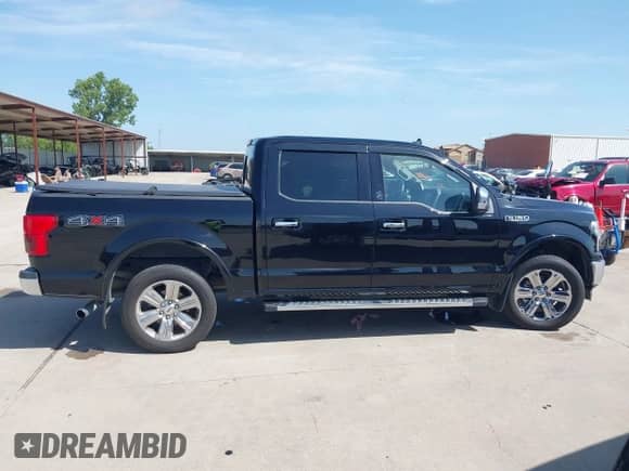 2018 Ford F-150 XL z VIN 1FTEW1EP0JKC85174, wystawiony jako IAAI lot #42695721 z przebiegiem 108 088 mil mil oraz . Historia ofert i sprzedaży dostępna na DreamBid. Obrazek 13.