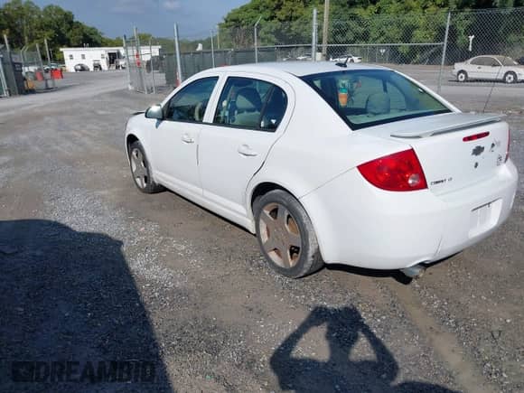 2010 Chevrolet Cobalt 2LT с VIN 1G1AF5F52A7198424, выставлен на аукционе IAAI как лот 43129818 с пробегом 215 176 миль миль и . История ставок и продаж доступна на DreamBid. Изображение 3.