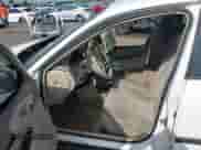 2003 Chevrolet Impala z VIN 2G1WF52E039315768, wystawiony jako IAAI lot #42647499 z przebiegiem 70 227 mil mil oraz . Historia ofert i sprzedaży dostępna na DreamBid. Obrazek 5.