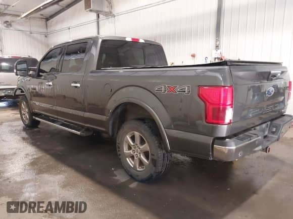 2018 Ford F-150 XL z VIN 1FTFW1EG4JKE23691, wystawiony jako IAAI lot #43305217 z przebiegiem 158 956 mil mil oraz . Historia ofert i sprzedaży dostępna na DreamBid. Obrazek 3.