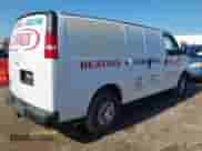 2013 Chevrolet Express Cargo z VIN 1GCWGFCA9D1190510, wystawiony jako IAAI lot #43103295 z przebiegiem 197 185 mil mil oraz . Historia ofert i sprzedaży dostępna na DreamBid. Obrazek 4.