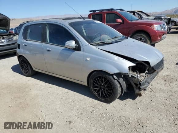 2008 Chevrolet Aveo LS z VIN KL1TD66668B113751, wystawiony jako Copart lot #60461654 z przebiegiem 165 892 mil mil oraz Szkoda całkowita • Salvage title. Historia ofert i sprzedaży dostępna na DreamBid. Obrazek 4.