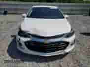 2019 Chevrolet Cruze с VIN 1G1BJ5SM8K7102720, выставлен на аукционе Copart как лот 57472355 с пробегом 104 502 миль миль и Списание • Salvage title. История ставок и продаж доступна на DreamBid. Изображение 5.