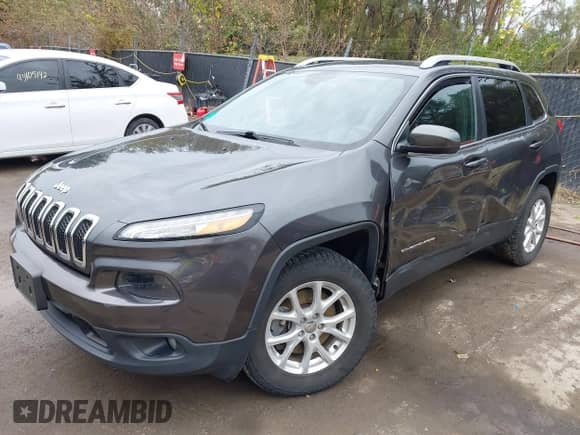 2016 Jeep Cherokee Latitude с VIN 1C4PJMCB8GW221434, выставлен на аукционе IAAI как лот 43439338 с пробегом 116 775 миль миль и . История ставок и продаж доступна на DreamBid. Изображение 17.
