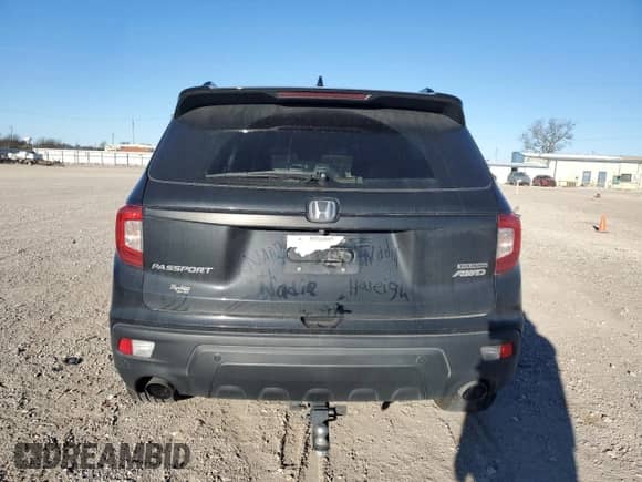 2020 Honda Passport Touring with VIN 5FNYF8H9XLB005604, listed as a Copart auction lot 41434575 with 105,337 mi miles and Clean title. Bid and sale history available at DreamBid. Image 6.