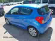 2018 Chevrolet Spark LS z VIN KL8CA6SA8JC477111, wystawiony jako IAAI lot #42785374 z przebiegiem 33 817 mil mil oraz . Historia ofert i sprzedaży dostępna na DreamBid. Obrazek 3.