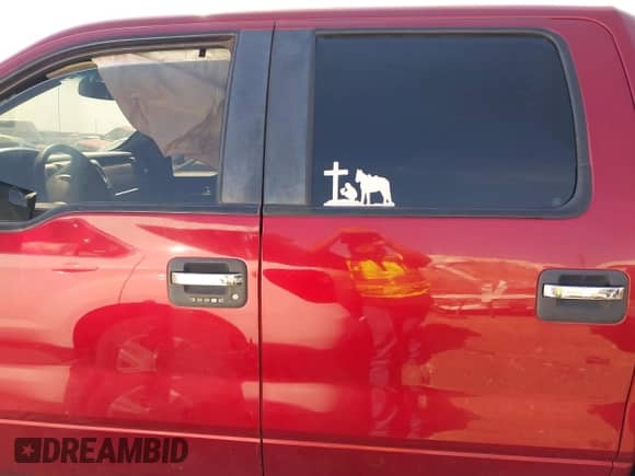 2013 Ford F-150 FX4 с VIN 1FTFW1EF2DKD15243, выставлен на аукционе IAAI как лот 42933724 с пробегом 180 300 миль миль и . История ставок и продаж доступна на DreamBid. Изображение 14.