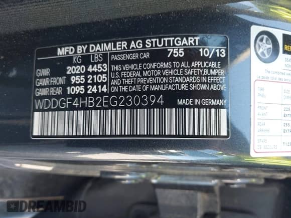 2014 Mercedes-Benz C 250 Sport z VIN WDDGF4HB2EG230394, wystawiony jako IAAI lot #43367403 z przebiegiem 97 860 mil mil oraz . Historia ofert i sprzedaży dostępna na DreamBid. Obrazek 9.