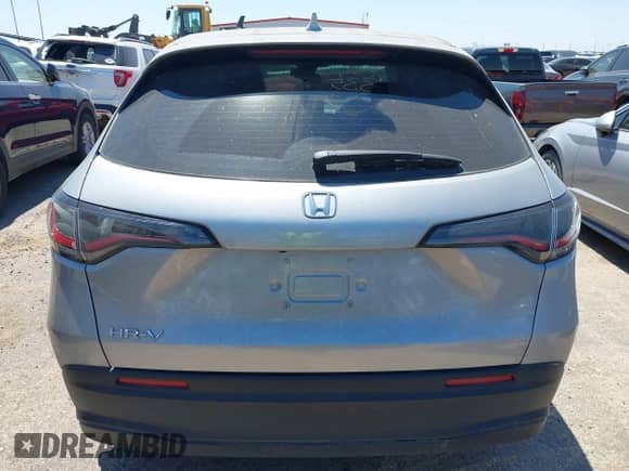 2025 Honda HR-V LX с VIN 3CZRZ1H37SM711335, выставлен на аукционе IAAI как лот 42934011 с пробегом Не указан миль и . История ставок и продаж доступна на DreamBid. Изображение 16.
