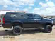 2010 Chevrolet Suburban LT z VIN 1GNUCJE08AR133987, wystawiony jako IAAI lot #42413997 z przebiegiem 268 401 mil mil oraz . Historia ofert i sprzedaży dostępna na DreamBid. Obrazek 14.