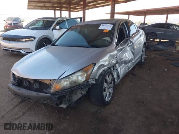 2008 Honda Accord EX z VIN JHMCP26718C061309, wystawiony jako IAAI lot #43315896 z przebiegiem 184 006 mil mil oraz . Historia ofert i sprzedaży dostępna na DreamBid. Obrazek 2.