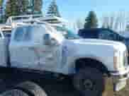 2023 Ford F-250 XL z VIN 1FT7X2BAXPED71157, wystawiony jako IAAI lot #41265426 z przebiegiem 23 072 mil mil oraz . Historia ofert i sprzedaży dostępna na DreamBid. Obrazek 6.