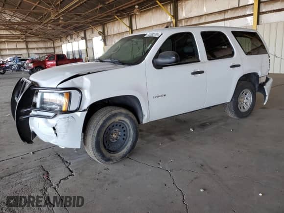 2010 Chevrolet Tahoe Commercial с VIN 1GNUKAE05AR265706, выставлен на аукционе Copart как лот 72582704 с пробегом 75 881 миль миль и Списание • Salvage title. История ставок и продаж доступна на DreamBid. Изображение 1.