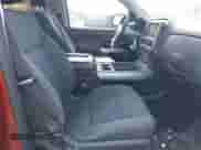 2015 Chevrolet Silverado 1500 LT z VIN 1GCVKREH1FZ194142, wystawiony jako IAAI lot #43016369 z przebiegiem 213 511 mil mil oraz . Historia ofert i sprzedaży dostępna na DreamBid. Obrazek 5.