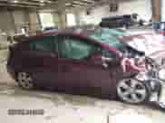 2013 Toyota Prius One z VIN JTDKN3DU9D5584318, wystawiony jako IAAI lot #42246950 z przebiegiem Nie podano mil oraz . Historia ofert i sprzedaży dostępna na DreamBid. Obrazek 14.