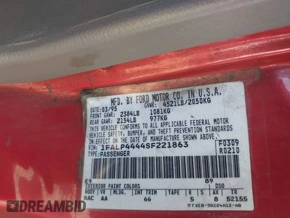1995 Ford Mustang z VIN 1FALP4444SF221863, wystawiony jako IAAI lot #43339349 z przebiegiem 187 271 mil mil oraz . Historia ofert i sprzedaży dostępna na DreamBid. Obrazek 9.