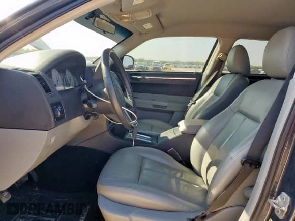 2007 Chrysler 300 Touring с VIN 2C3KA53G57H767879, выставлен на аукционе Copart как лот 71998585 с пробегом 99 474 миль миль и Списание • Salvage title. История ставок и продаж доступна на DreamBid. Изображение 7.