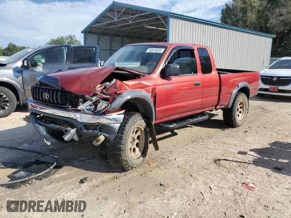 2002 Toyota Tacoma z VIN 5TEWM72NX2Z145081, wystawiony jako Copart lot #83818635 z przebiegiem Nie podano mil oraz Szkoda całkowita • Salvage title. Historia ofert i sprzedaży dostępna na DreamBid. Obrazek 1.