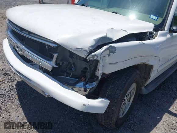 2005 Chevrolet Suburban LT with VIN 3GNEC16Z65G270000, listed as a IAAI auction lot 42456542 with 280,492 mi miles and . Bid and sale history available at DreamBid. Image 6.