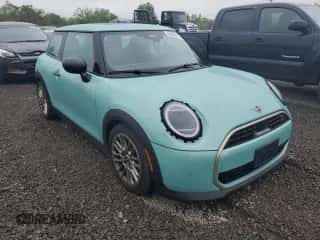 2025 MINI Hardtop Cooper S with VIN WMW23GD06S2W32332, listed as a Copart auction lot 55635155 with 10,282 mi miles and Salvage title. Bid and sale history available at DreamBid. Image 4.