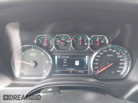 2018 Chevrolet Tahoe LT z VIN 1GNSKBKCXJR103730, wystawiony jako IAAI lot #42125208 z przebiegiem 212 360 mil mil oraz . Historia ofert i sprzedaży dostępna na DreamBid. Obrazek 7.