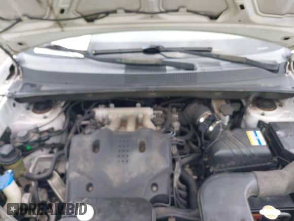 2008 Hyundai Tucson SE with VIN KM8JN12D28U882736, listed as a IAAI auction lot 42294386 with 216,802 mi miles and . Bid and sale history available at DreamBid. Image 10.