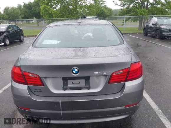 2012 BMW 5 Series 528i z VIN WBAXG5C52CDX06475, wystawiony jako IAAI lot #42440525 z przebiegiem 124 496 mil mil oraz . Historia ofert i sprzedaży dostępna na DreamBid. Obrazek 16.