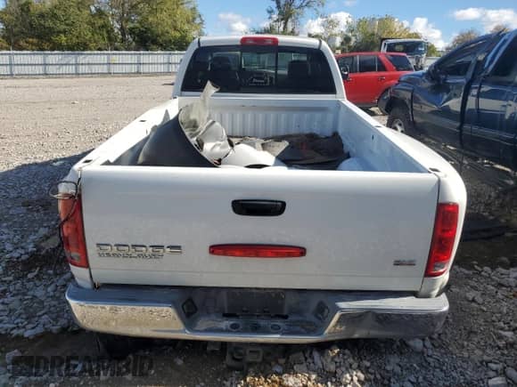 2004 Dodge RAM z VIN 3D7MA486X4G158027, wystawiony jako Copart lot #74052554 z przebiegiem 217 050 mil mil oraz Szkoda całkowita • Salvage title. Historia ofert i sprzedaży dostępna na DreamBid. Obrazek 6.
