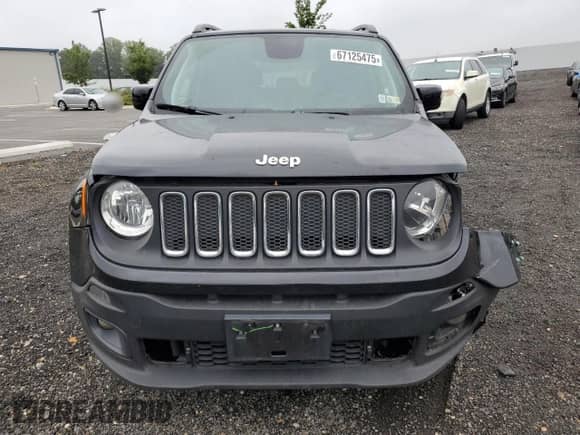 2018 Jeep Renegade Latitude with VIN ZACCJABB7JPJ68659, listed as a Copart auction lot 67125475 with 74,727 mi miles and Salvage title. Bid and sale history available at DreamBid. Image 5.