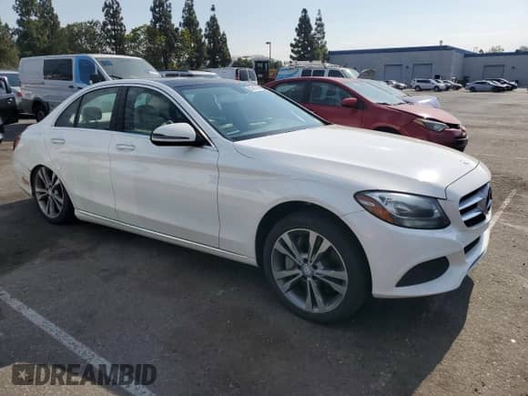 2016 Mercedes-Benz C 350e with VIN 55SWF4HB5GU165039, listed as a Copart auction lot 65015765 with 70,265 mi miles and Clean title. Bid and sale history available at DreamBid. Image 4.