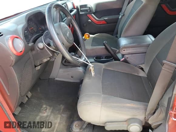 2008 Jeep Wrangler Unlimited X z VIN 1J4GB39168L515305, wystawiony jako Copart lot #80115975 z przebiegiem 222 311 mil mil oraz Czysty tytuł • Clean title. Historia ofert i sprzedaży dostępna na DreamBid. Obrazek 7.