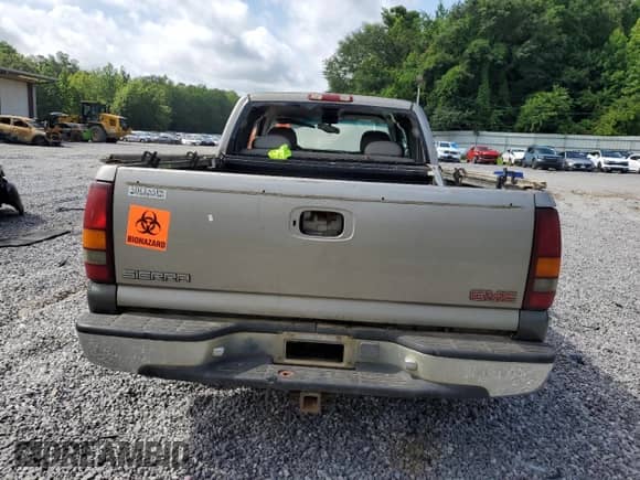 2000 GMC Sierra 1500 SLE z VIN 2GTEC19V2Y1315805, wystawiony jako Copart lot #61499285 z przebiegiem 207 499 mil mil oraz Szkoda całkowita • Salvage title. Historia ofert i sprzedaży dostępna na DreamBid. Obrazek 6.