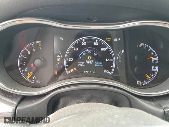 2017 Jeep Grand Cherokee Trailhawk z VIN 1C4RJFLGXHC810164, wystawiony jako Copart lot #71066465 z przebiegiem 87 912 mil mil oraz Szkoda całkowita • Salvage title. Historia ofert i sprzedaży dostępna na DreamBid. Obrazek 9.