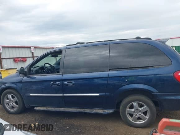 2003 Dodge Grand Caravan with VIN 2D8GT54L73R171315, listed as a IAAI auction lot 42363546 with 160,817 mi miles and . Bid and sale history available at DreamBid. Image 14.