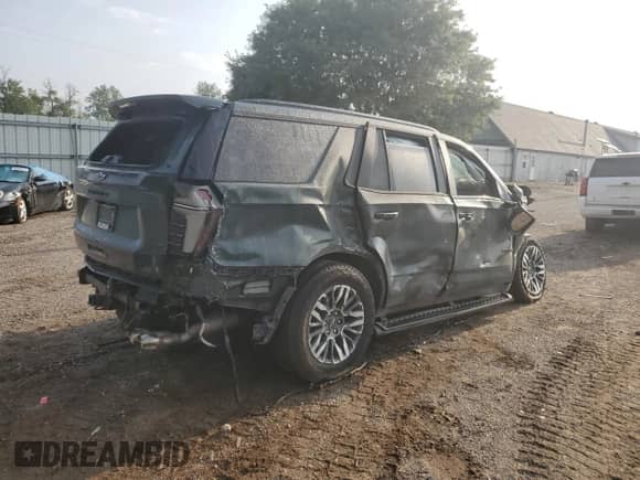 2025 Chevrolet Tahoe Z71 z VIN 1GNS6PRD9SR204663, wystawiony jako Copart lot #68784975 z przebiegiem 10 238 mil mil oraz Nie do naprawy • Non repairable. Historia ofert i sprzedaży dostępna na DreamBid. Obrazek 3.