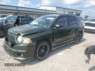 2009 Jeep Compass Sport с VIN 1J4FT47B69D189138, выставлен на аукционе Copart как лот 65193845 с пробегом 197 778 миль миль и На запчасти • Non repairable. История ставок и продаж доступна на DreamBid. Изображение 1.