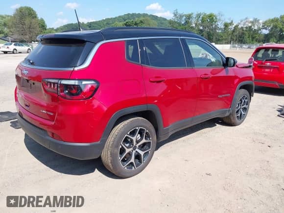 2025 Jeep Compass Limited z VIN 3C4NJDCN9ST516770, wystawiony jako IAAI lot #42918211 z przebiegiem 4 787 mil mil oraz . Historia ofert i sprzedaży dostępna na DreamBid. Obrazek 4.