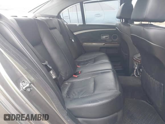 2003 BMW 7 Series 745i z VIN WBAGL63483DP67869, wystawiony jako IAAI lot #42783963 z przebiegiem 217 505 mil mil oraz . Historia ofert i sprzedaży dostępna na DreamBid. Obrazek 8.