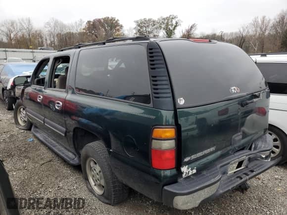 2003 Chevrolet Suburban LT z VIN 1GNEC16Z13J133476, wystawiony jako Copart lot #68215284 z przebiegiem 248 863 mil mil oraz Nie do naprawy • Non repairable. Historia ofert i sprzedaży dostępna na DreamBid. Obrazek 2.